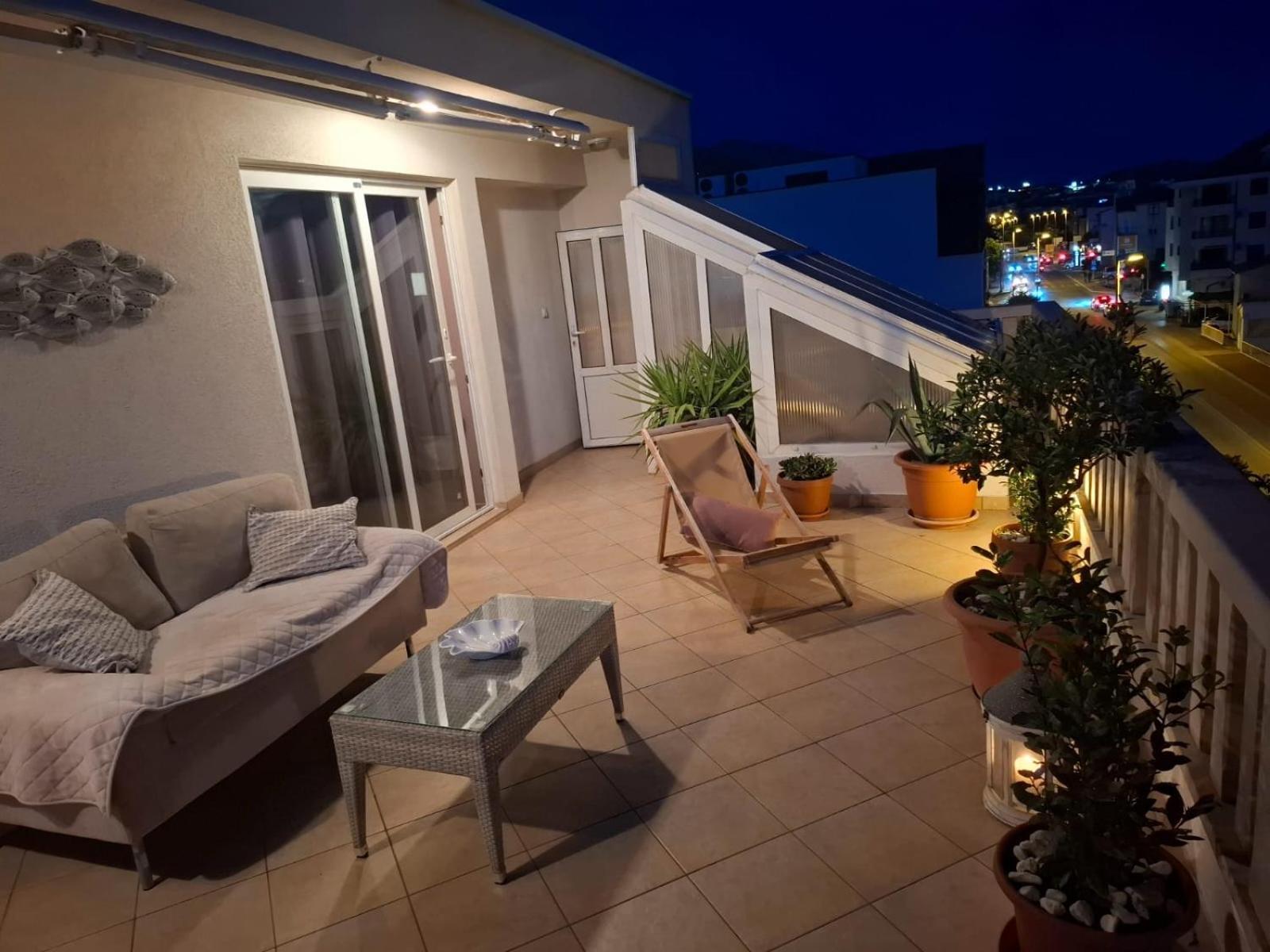 Апартаменти Happy Basset Terrace Макарська Екстер'єр фото
