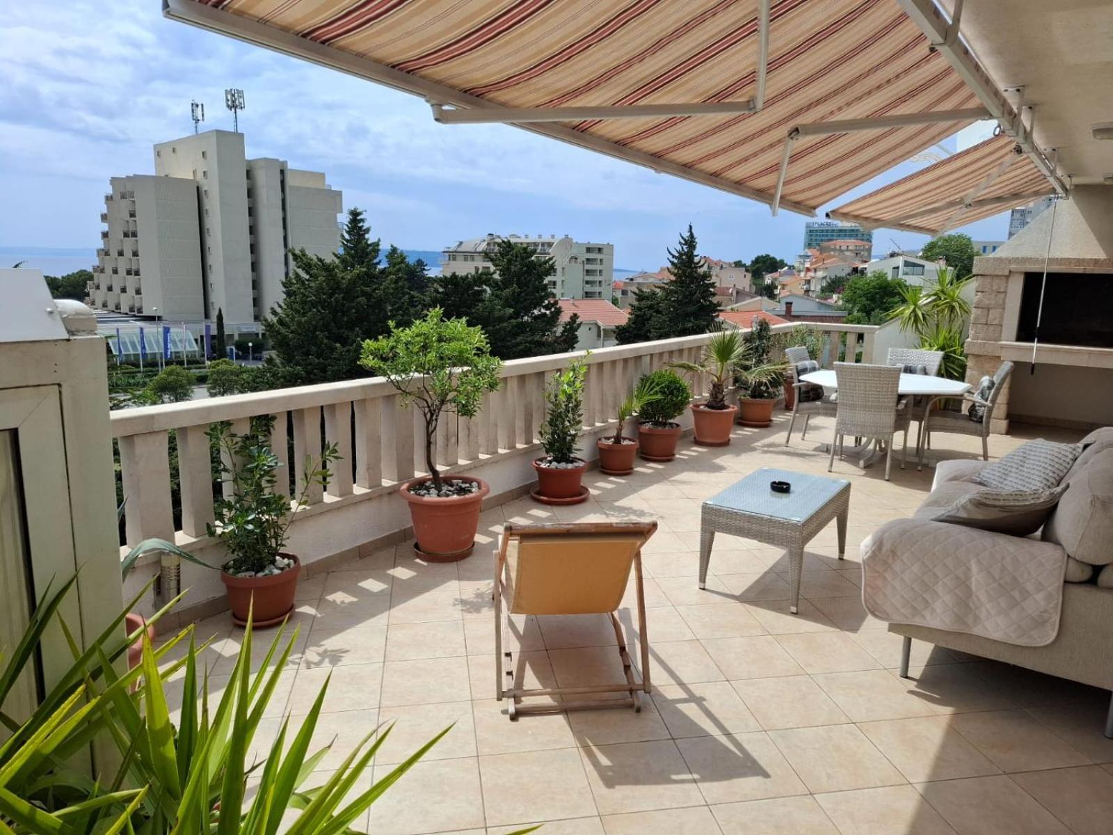 Апартаменти Happy Basset Terrace Макарська Екстер'єр фото